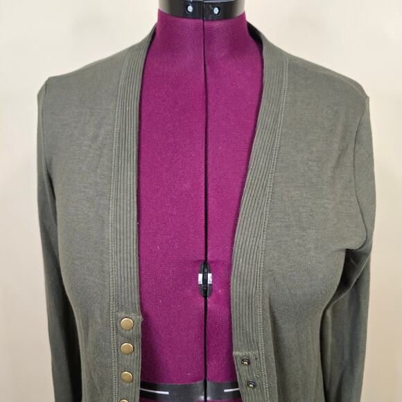 Women's Zenana Outfitters Green Lightweight Sweater Snap Close Cardigan | Large - Picture 4 of 10